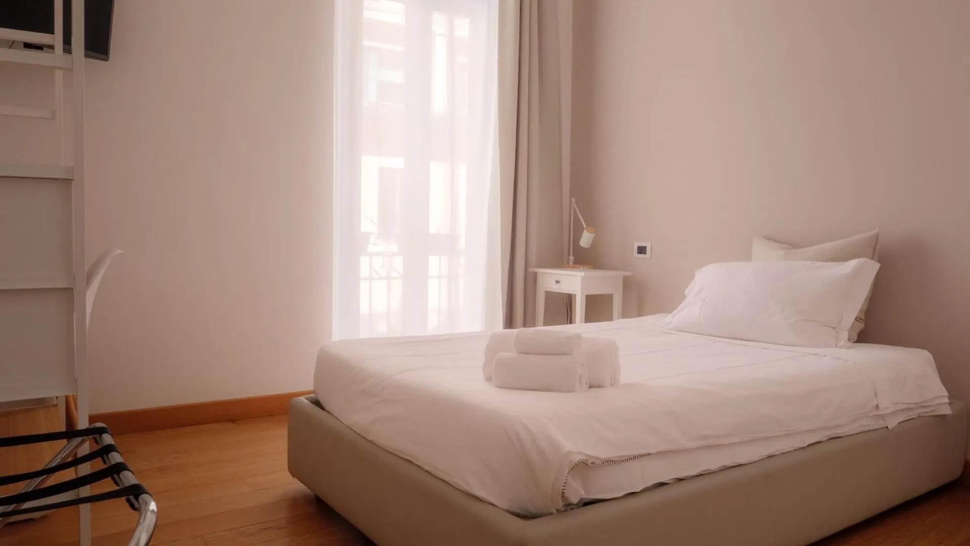 Colosseo Guest House Roma 2*,