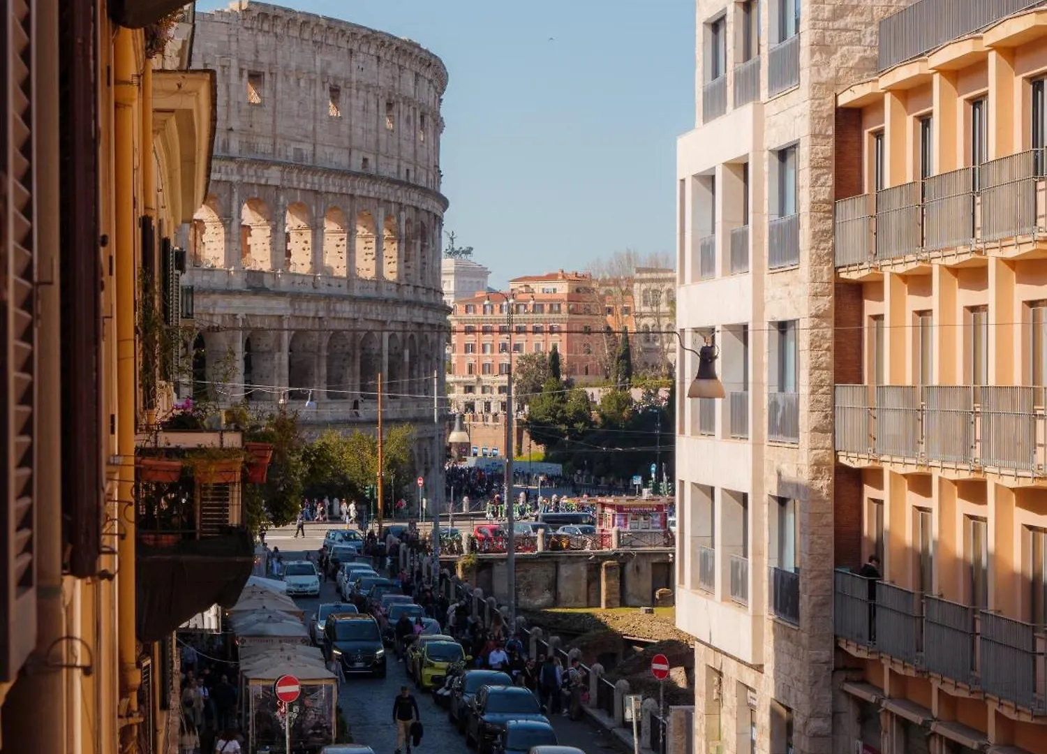 Colosseo Guest House Roma 2*,