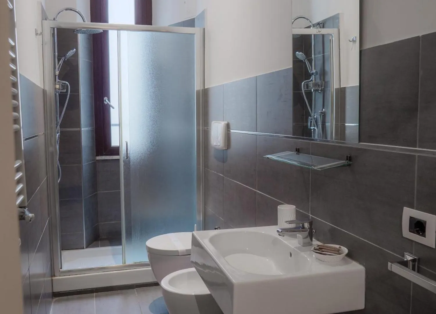 רומא Colosseo Guest House