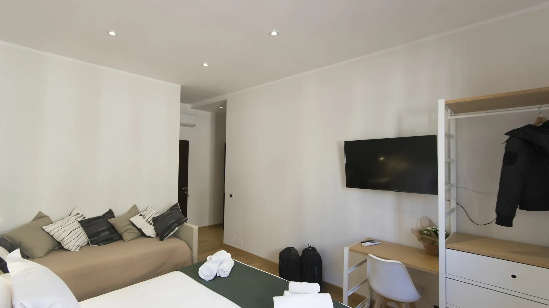 Colosseo Guest House ローマ